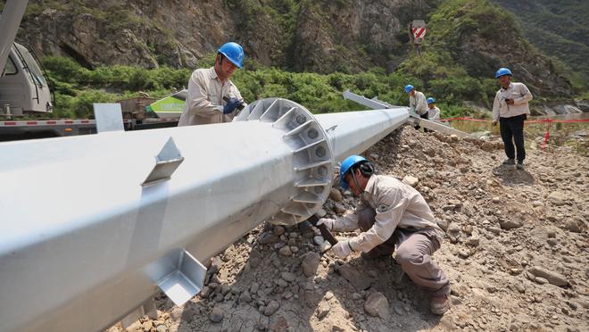 意媒：那不勒斯不急于续约泽林斯基，国米希望最早1月份敲定免签